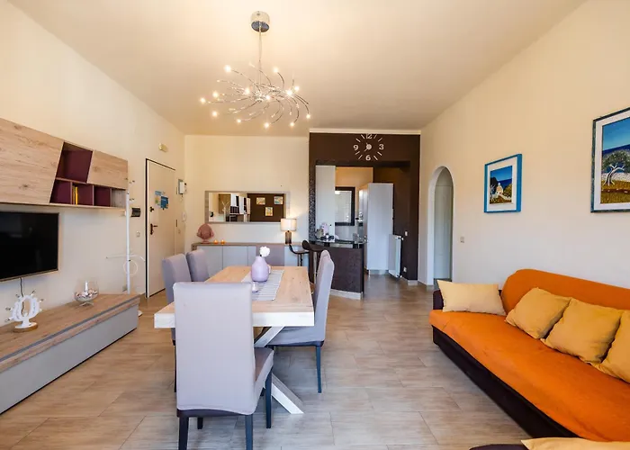 Riva Di Scirocco 公寓 *